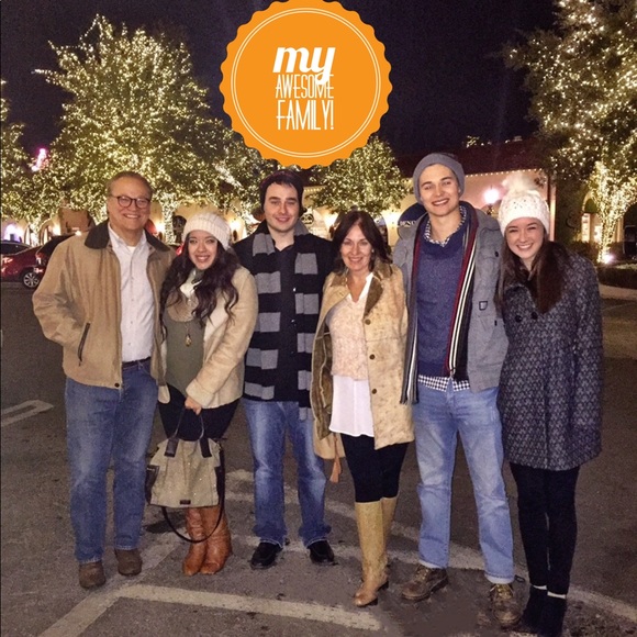 Meet your Posher, Cheryl - Picture 2 of 6